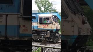 amazing humming of wdg4 locomotive with signal  flag off  assistant loco pilot #shorts #wdg4