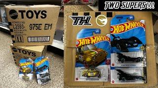 2 SUPER TREASURE HUNTS FOUND!!! UNBOXING CASES!!! #diecast #unboxing #hotwheels #rare #review