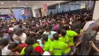 Trivandrum midnight sales rush at Lulu mall#kerala#fight|Huge crowd|