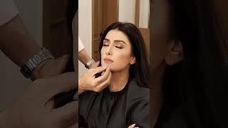 Omg what a magical makeup look of ayeza khan she also got shocked