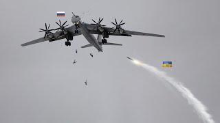 Scary moment! Ukrainian anti-air missiles shot down Russian Tu-95 bomber, The crew jumped deaths.