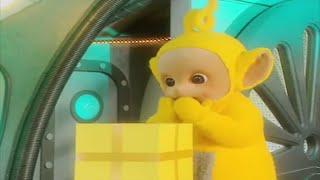 Teletubbies 508 - Making Christmas Cards | Videos For Kids