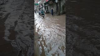 It's Raining in Lahore #rain #raining #shahdara #lahore #shorts #viral