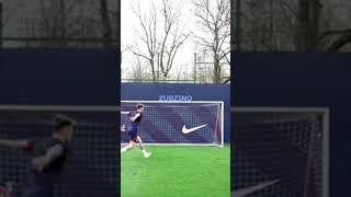 Bro thinks he's Ronaldo ️