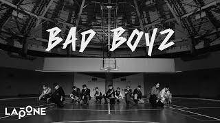 INI｜'BAD BOYZ' Performance Video