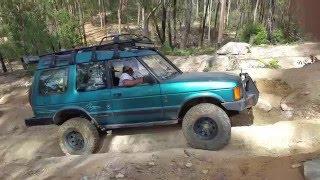 Land Rovers Off Road  vs Zig Zag