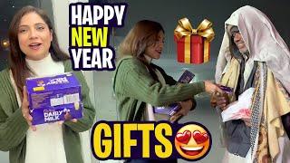 Happy New Year pay Loogon ko Gifts Diye  | Real Sajal Malik | Vlog