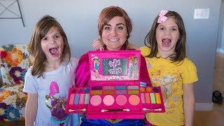 Princess Anna Helps Kate & Lilly put on MAKEUP!!