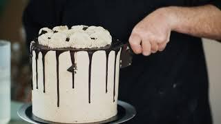 THATH: How to Cut a Tall Cake