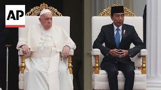 Pope Francis welcomed by Indonesian president in Jakarta