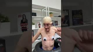 Everybody told me that I look like the YouTuber who sat n@ked in a boiler