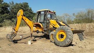 JCB Dozer Loading Mud in Tractor - JCB - RoadPlanet Dozer Video - JCB VIDEO