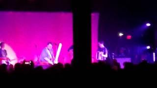 John Flansburgh PWNS obnoxious fan!