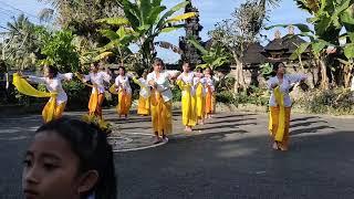 Tari Rejang Sari SD N 4 PUHU...