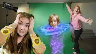 We are a MAGiC FAMiLY!! Adley makes Niko Disappear 🫥 Trying fun ideas on a Green Screen a bts BDE