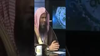 ما حكم الصلاة بالملابس التي فيها صور ؟ الشيخ عبدالرحمن بن فهد الودعان