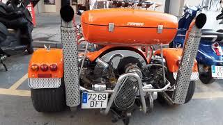 Trike (moto custom de tres ruedas) con motor VW Beetle, en Pamplona.