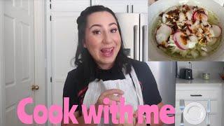 Cook with me: Pozole Verde & Chile de aceite