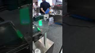 Minipress.ru Компактное фармацевтическое вертикальное упаковочное оборудование