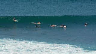 FREESURFERS DROPPING IN ON EPIC WAVES ULUWATU SURFING