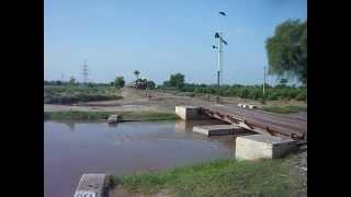 Pakistan Railways 6 0 0 6 Crossing the Jahanian Canal bridge with 9 Up Allama Iqbal Exp 13 09 10