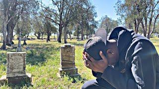 I Talked To The Ghosts Of Three Children In A Haunted Cemetery In Texas