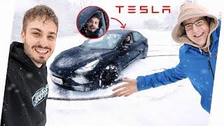 Ausrasten im Schnee mit @felixba : Tesla Model 3 Performance 2021