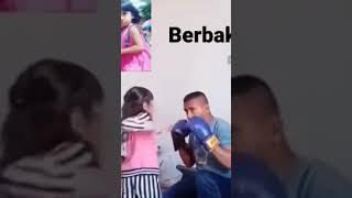 Seorang Anak Kecil Usia 4 Tahun Ajari Ayahnya Pukulan Tinju @Indonesia-z8p
