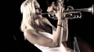 Jenny and the Mexicats - Me Voy a Ir (Tito Lara Session)