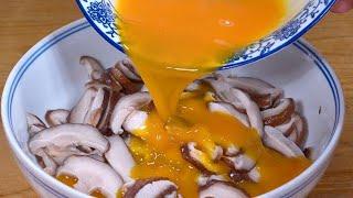 This is the delicious way to cook mushrooms with eggs. It is nutritious, delicious and satisf