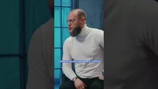 Миша Маваши: почему мигрантам выдают квартиры!? / Metametrica #маваши #мигранты #метаметрика
