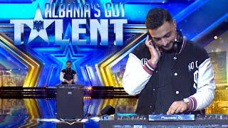 Klejdi Meço, DJ i talentuar ndez skenën dhe lë publikun pa fjalë - Albania's Got Talent