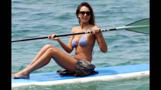 Jessica Alba Flaunts Bikini Body During Hawaii Vacation