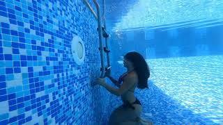 Underwater side bubbles go pro 9 swimming pool