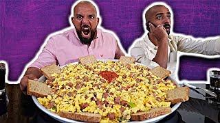 تحدي ١٠٠ بيضة مقلية مع ٥٠ حبة سجق  Scrambled Egg Challenge 100 Eggs