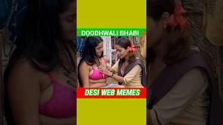 Doodhwali Bhabi ||Bhabi Ke Sath Pyar ||Bhabi Lover ||Wah Kya Scene Hai ||#saree #hotaunty #viral