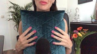 ASMR - Fingertip Tapping on pillows - Fast Tapping - No Talking