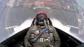 Inside the cockpit with the Thunderbird pilots