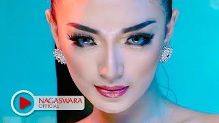 Zaskia Gotik -  Tarik Selimut - Official Music Video HD - NAGASWARA