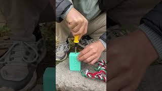 The guy shows a LIFENACK for SURVIVAL  