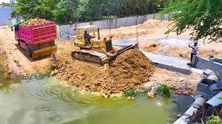 The Best Bulldozer KOMATSU Working Push Soil & Stone Into Water, Dump Truck 5Ton Unloading