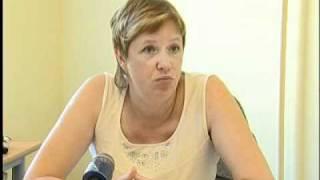 Закаляться -- всем детским садом