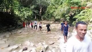 Keseruan menuju air terjun Ohoi Weer Fravav kei besar Utara Barat