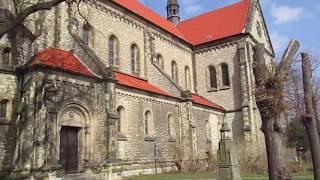 In und um der St.Cäcilia Kirche in Harsum im Landkreis Hildesheim