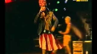 Red Hot Chili Peppers - Out In L.A. [1985] LIVE (Their first song) (Su primera canción) HD