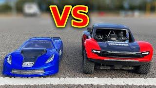 RC Drag Car vs Desert Racer