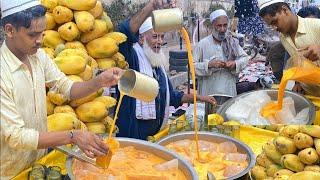 Amazing Hardworking Old Man Selling MANGO MILKSHAKE | Roadside Mango Juice | STREET FOOD KARACHI