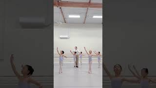 Let's teach the Battement Tendu in Center. Osipova Ballet Academy - Vaganova training in California