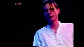 East 17 - Gold ( live at Pop Explosion 1993)