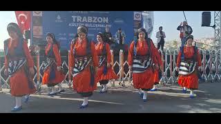 Trabzon Dernekleri Federasyonu'nun 14.Trabzon Günleri’nde Dorukkkiriş Derneği Folklor Gösterisi